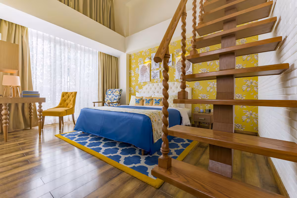 Attic duplex room